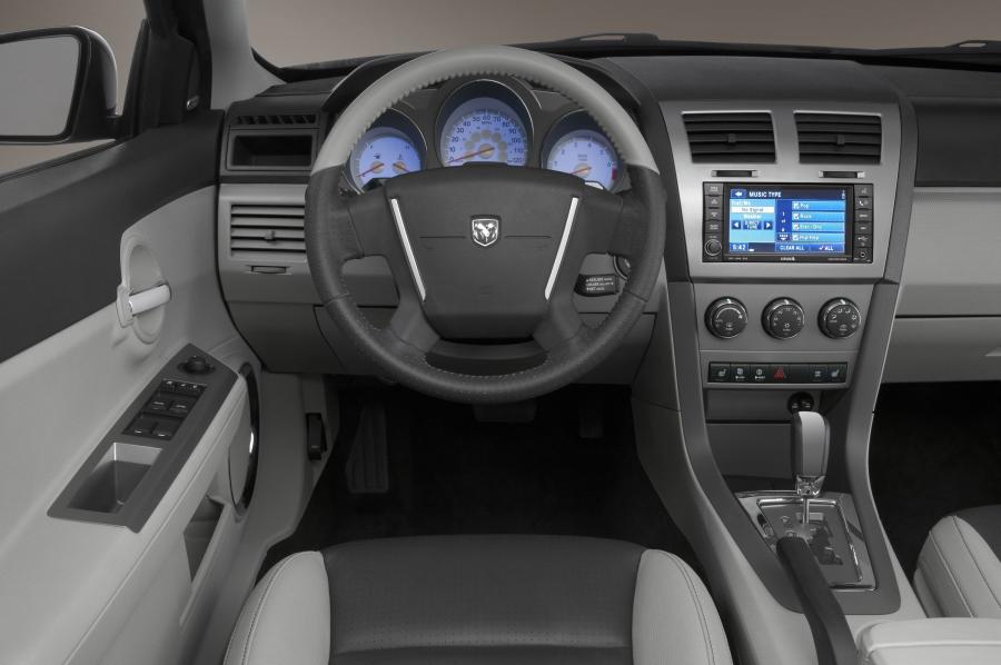  Dodge Avenger 2008 года  (фото 4 из 86)